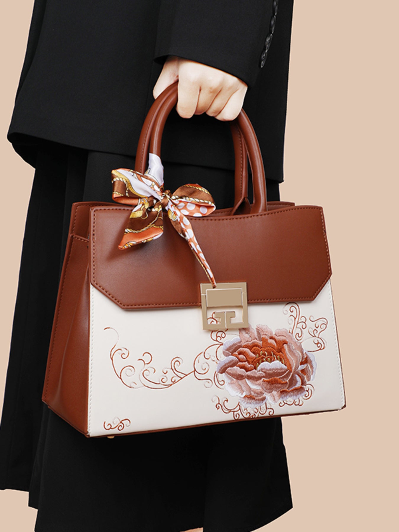 6ef2367d99d24be88fb61f858594ed12-Max