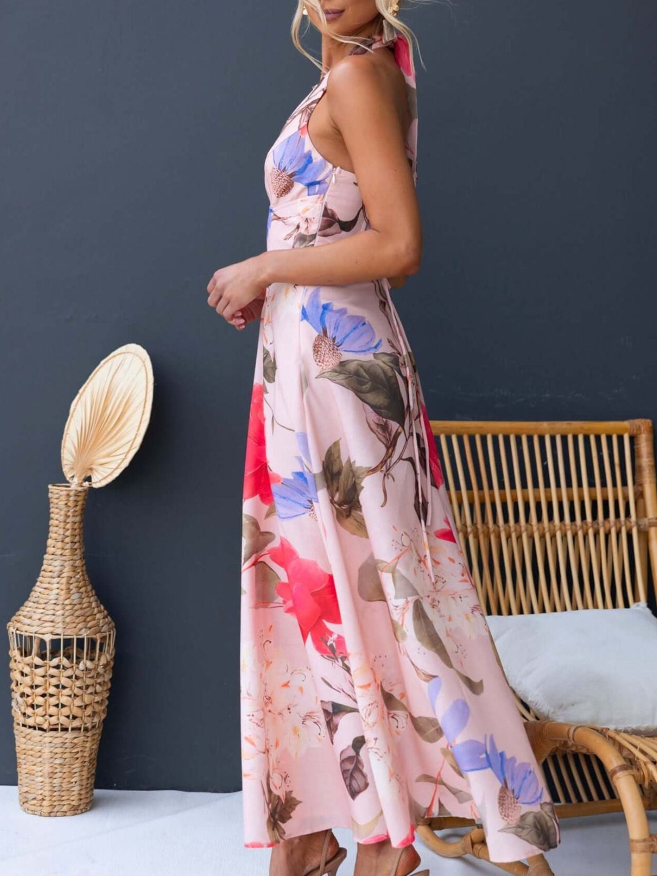 7dfed70f-a5ec-43a3-83b2-37b2ad6a6c50-Max