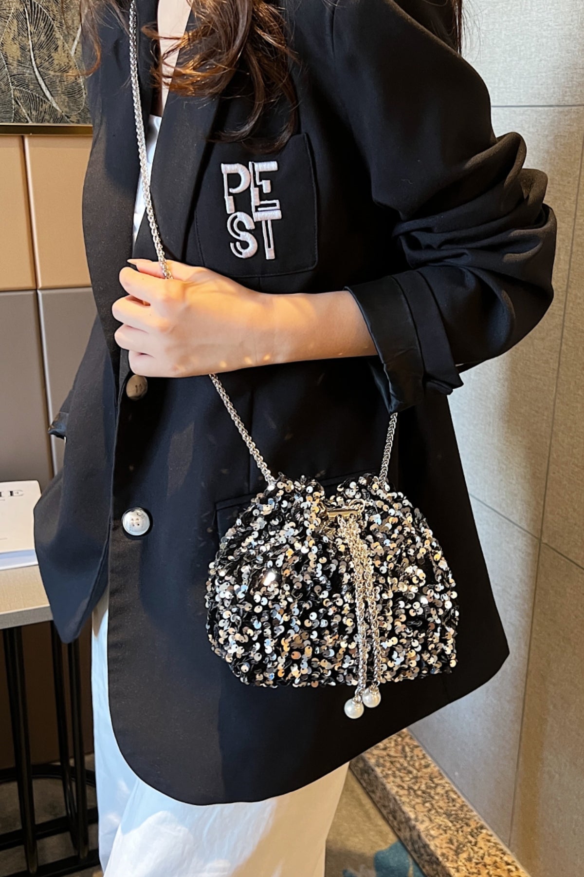 Sequin Chain Drawstring Bucket Bag