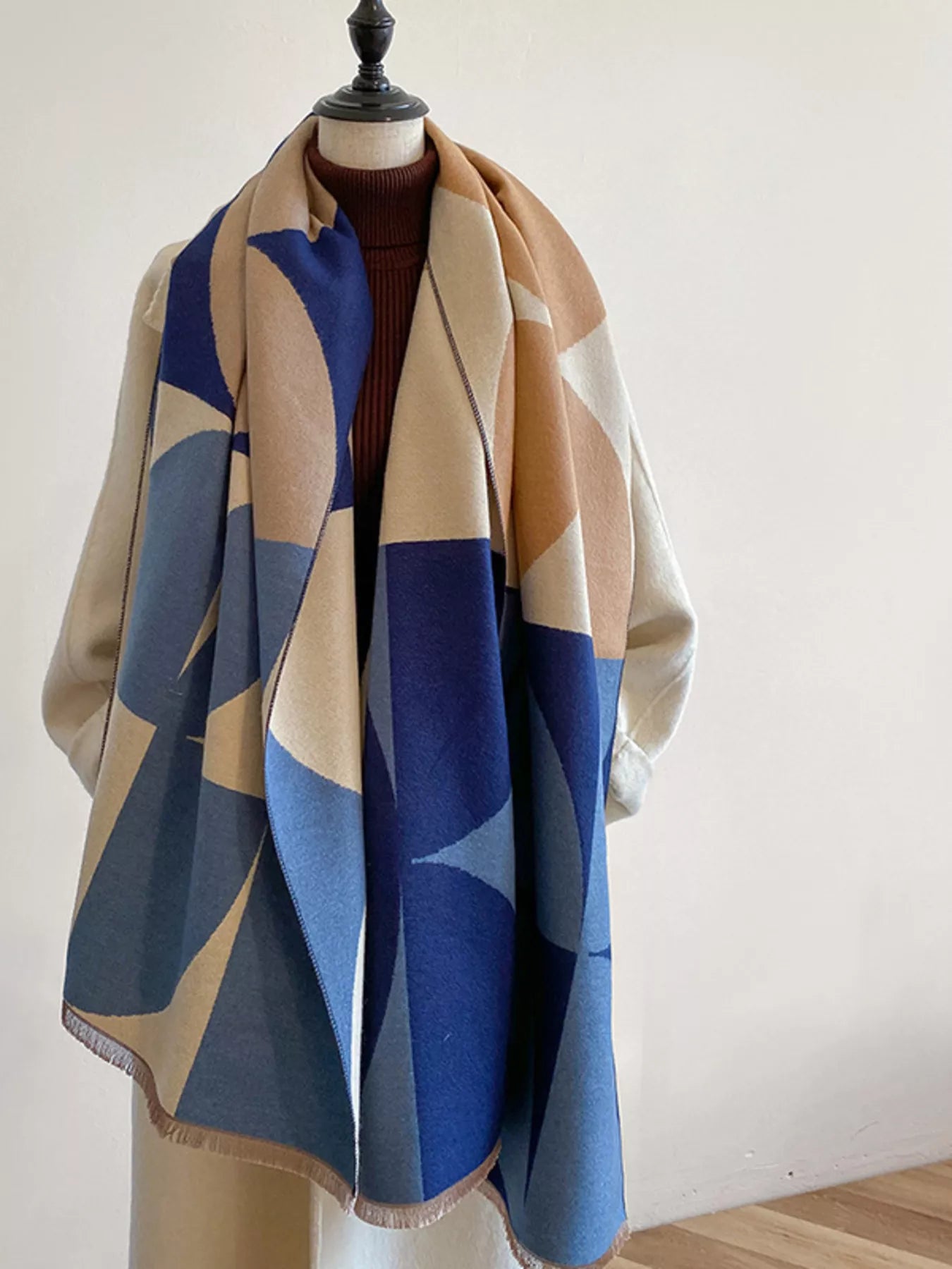 8f9f1128df2e48099a8ea3e41a691c55-Max-Origin