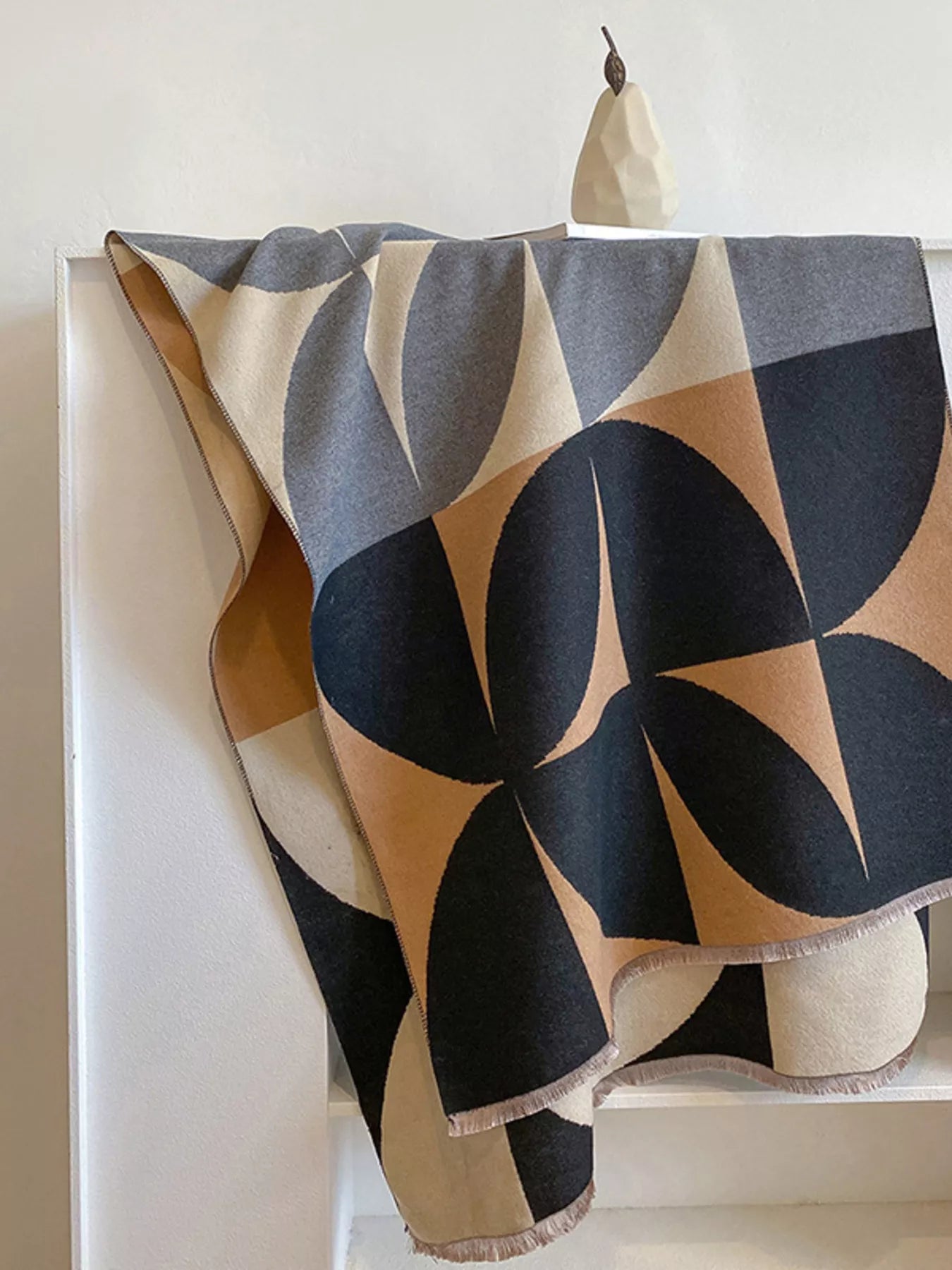 bc9bf4bb4eff421b9ee82810c9556044-Max-Origin