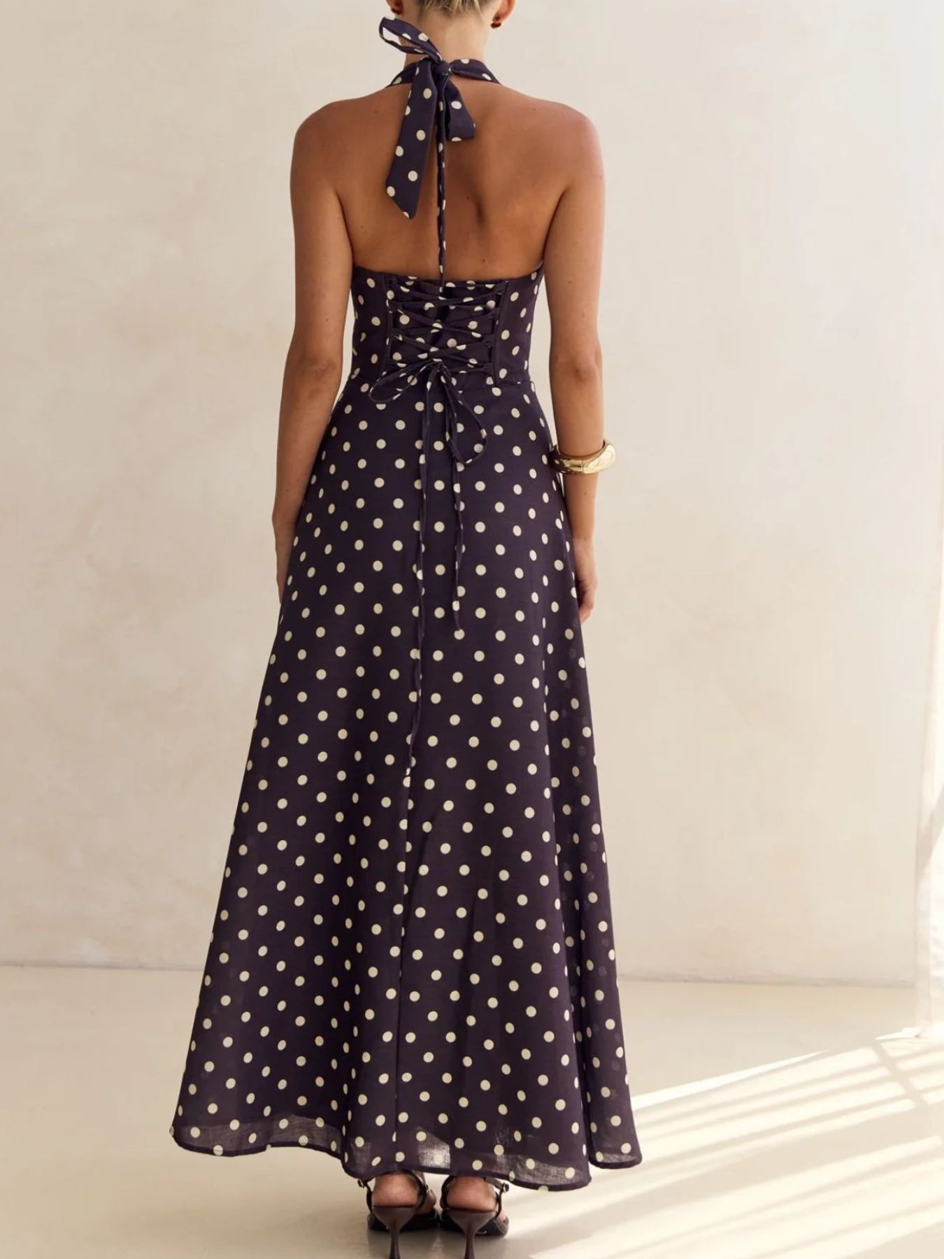 dc2899b8-2473-4774-8d8e-a76857b5acbf-Max