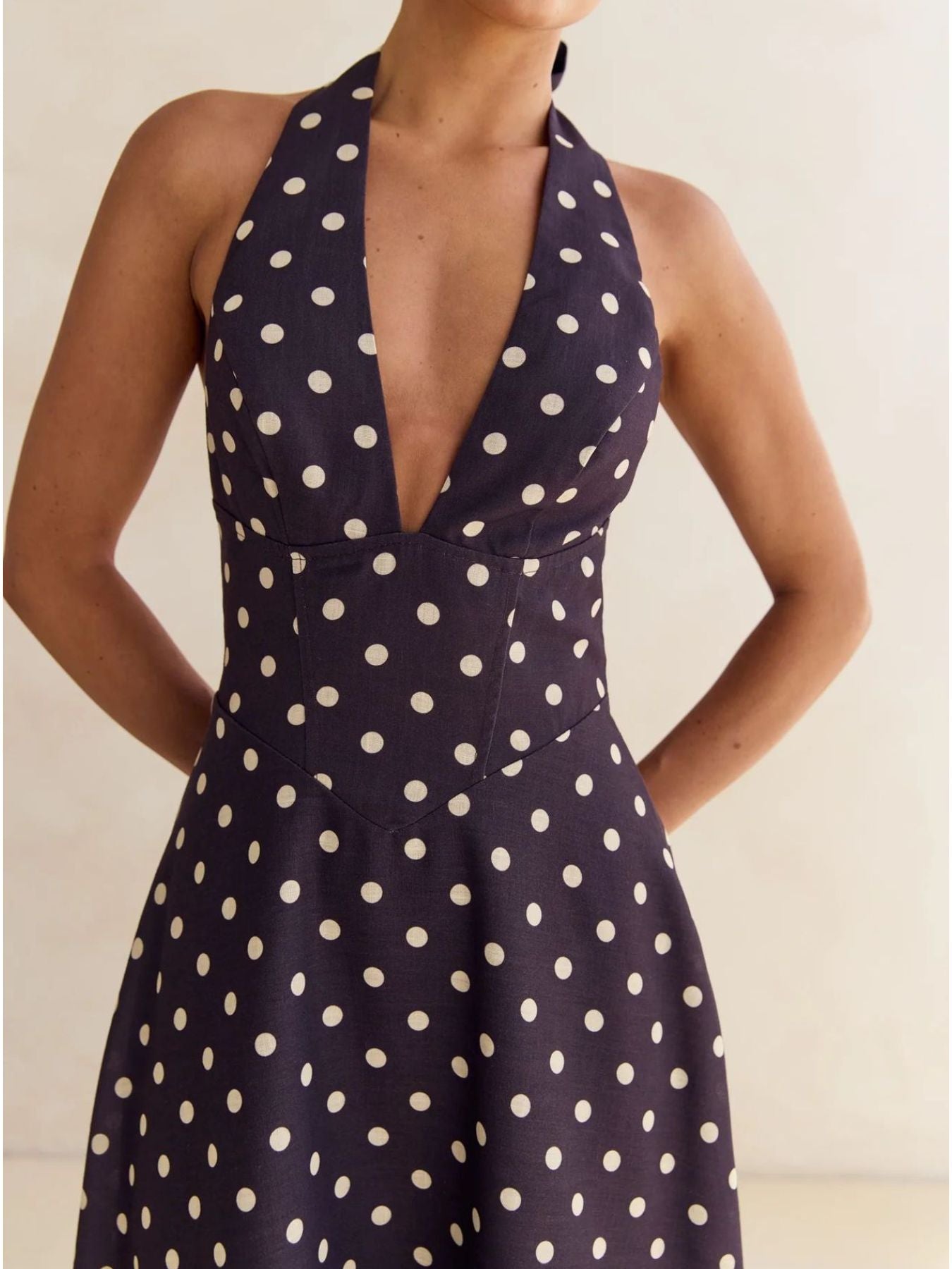 e8fdbc98-4f1a-428b-ba3b-45cce71e8e3e-Max