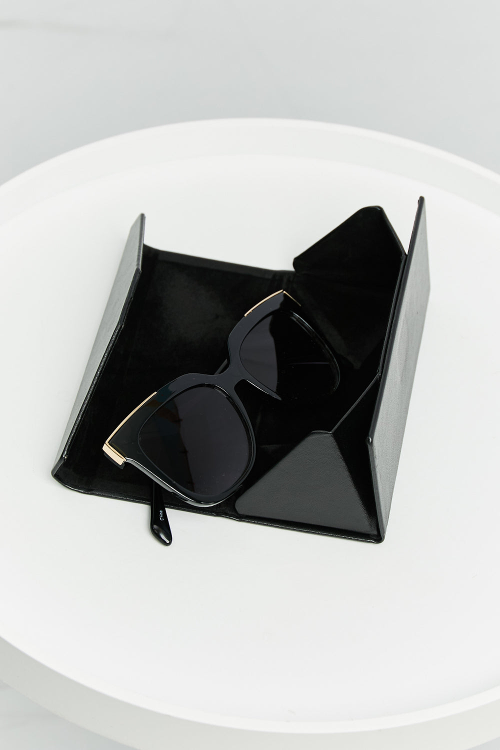 Square Full Rim Sunglasses