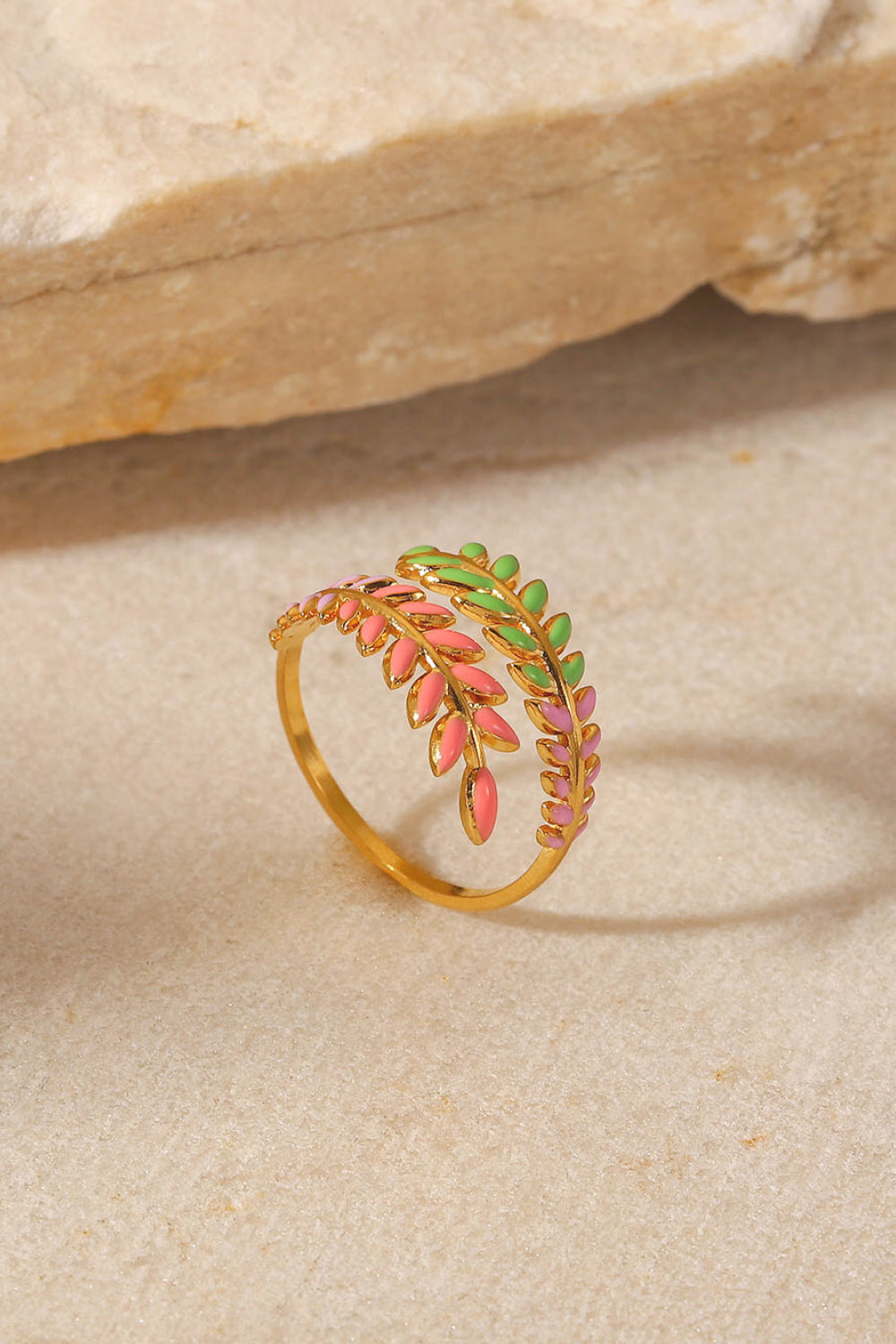 Multicolored Leaf Bypass Ring